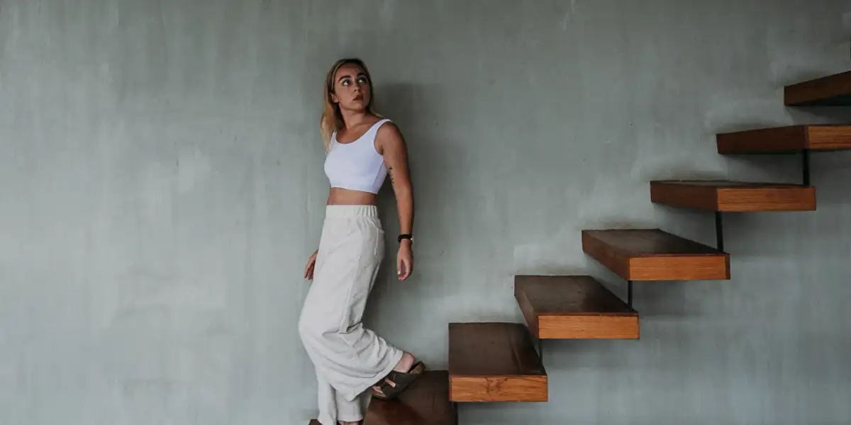 Spojrzenie, które przeprowadza przez strach